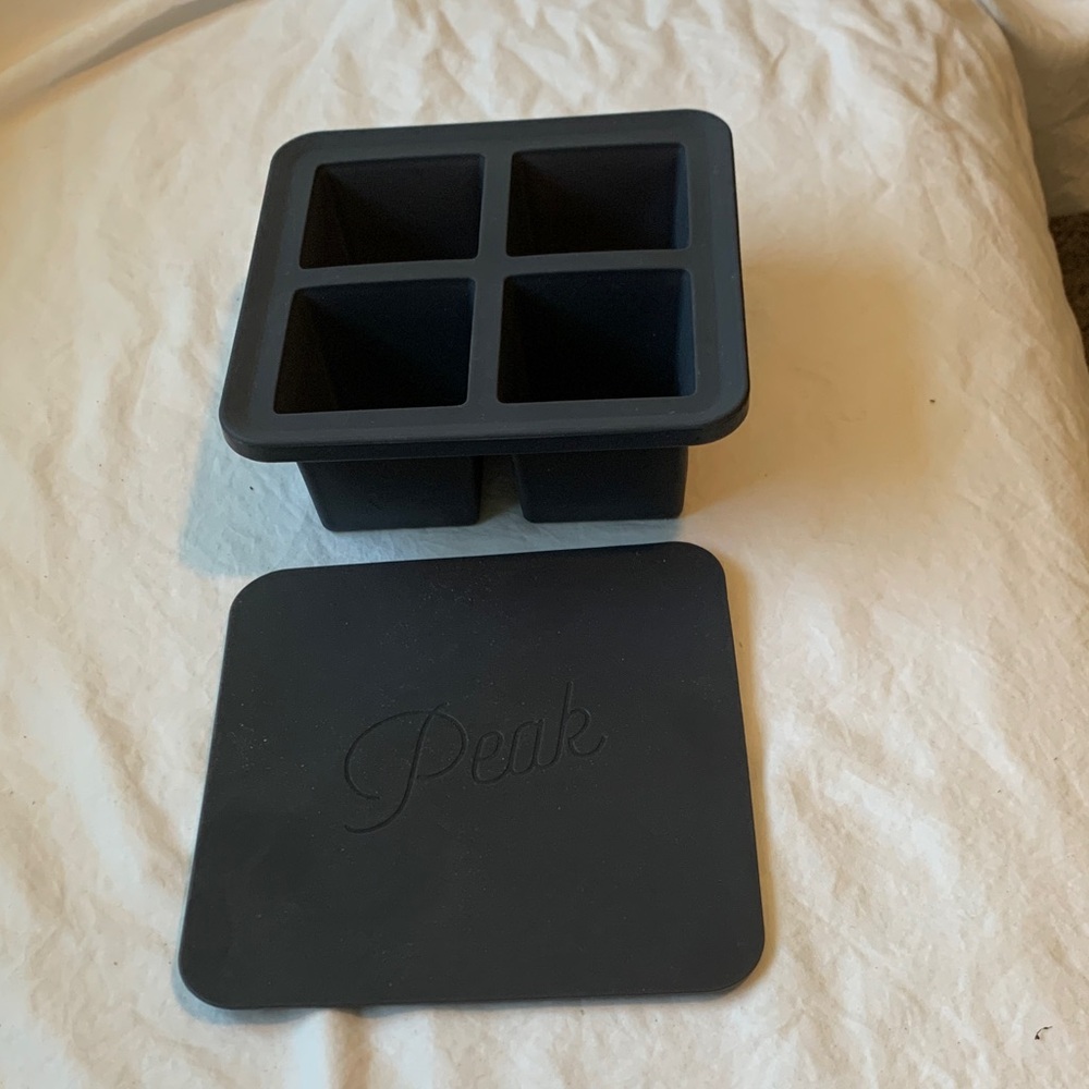 Peak Black Silicone Ice Cube Tray